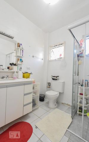 Casa à venda com 190m², 4 quartos e 2 vagasBanheiro 02