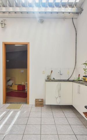 Casa à venda com 190m², 4 quartos e 2 vagasÁrea de Externa com churrasqueira