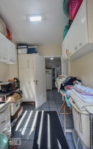 Casa à venda com 190m², 4 quartos e 2 vagasÁrea de Serviços