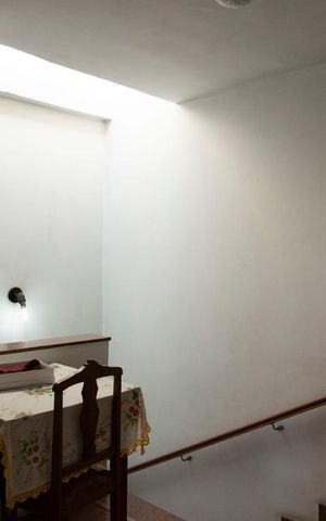 Casa à venda com 552m², 4 quartos e 7 vagas Casa à venda com 552m², 4 quartos e 7 vagasHall entre os Quartos