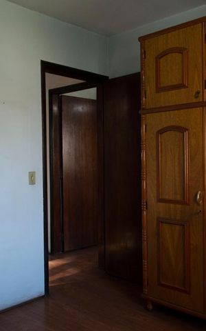 Casa à venda com 552m², 4 quartos e 7 vagas Casa à venda com 552m², 4 quartos e 7 vagasQuarto 4