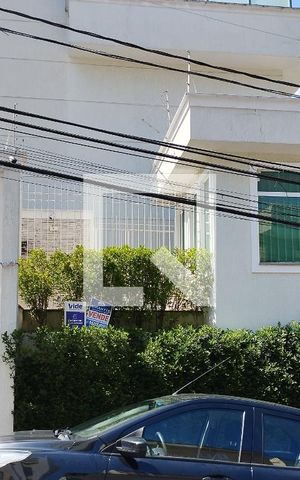 Casa de condomínio para alugar com 238m², 3 quartos e 4 vagas Casa de condomínio para alugar com 238m², 3 quartos e 4 vagasFachada