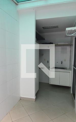 Casa de condomínio para alugar com 238m², 3 quartos e 4 vagasÁrea de Serviço