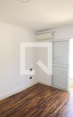 Casa de condomínio para alugar com 238m², 3 quartos e 4 vagasQuarto 3