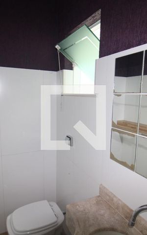 Casa de condomínio para alugar com 238m², 3 quartos e 4 vagasLavabo