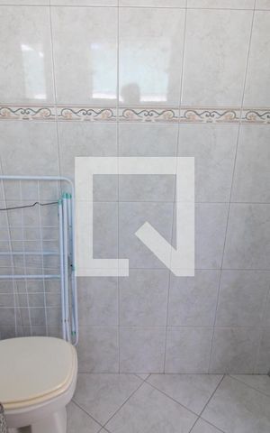 Casa de condomínio para alugar com 238m², 3 quartos e 4 vagasBanheiro de Serviço