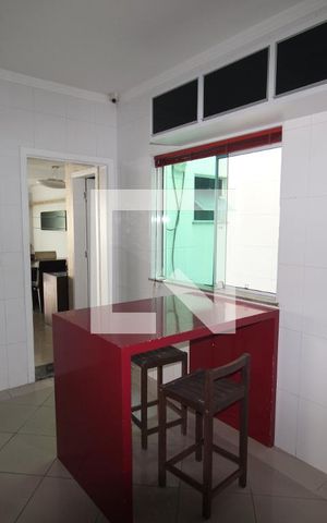 Casa de condomínio para alugar com 238m², 3 quartos e 4 vagasCozinha