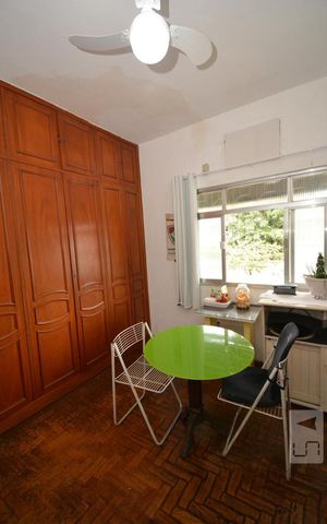 Casa à venda com 240m², 4 quartos e 2 vagasSuíte 2 do Segundo Piso
