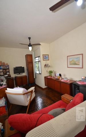Casa à venda com 240m², 4 quartos e 2 vagasSala do Segundo Piso