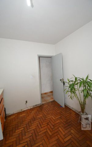 Casa à venda com 240m², 4 quartos e 2 vagasQuarto 2 do Primeiro Piso