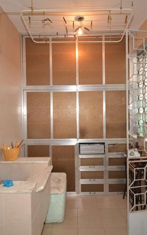 Casa à venda com 240m², 4 quartos e 2 vagasÁrea de Serviço