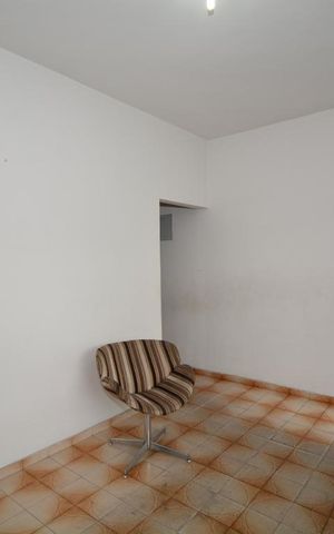 Casa à venda com 240m², 4 quartos e 2 vagasSala