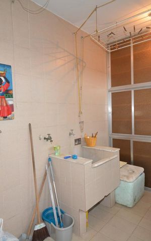 Casa à venda com 240m², 4 quartos e 2 vagasÁrea de Serviço