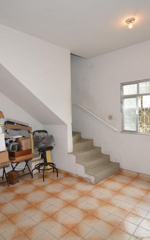 Casa à venda com 240m², 4 quartos e 2 vagasCopa