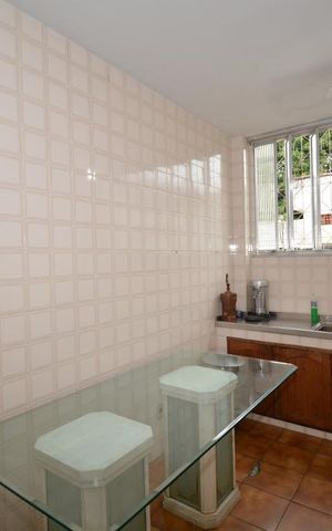 Casa à venda com 240m², 4 quartos e 2 vagasCozinha