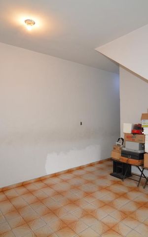 Casa à venda com 240m², 4 quartos e 2 vagasCopa