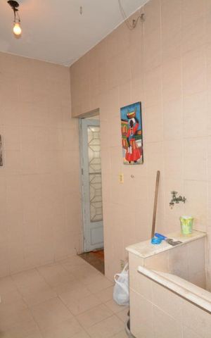 Casa à venda com 240m², 4 quartos e 2 vagasÁrea de Serviço