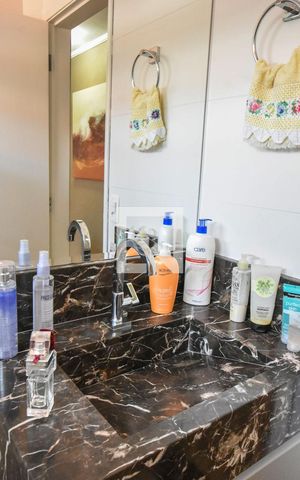 Casa à venda com 160m², 3 quartos e 1 vagaBanheiro 02