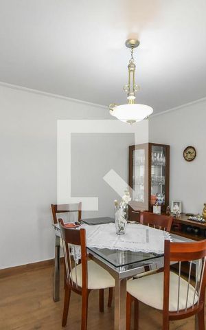 Casa à venda com 160m², 3 quartos e 1 vagaSala de Refeições