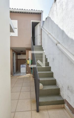 Casa à venda com 160m², 3 quartos e 1 vagaEscada