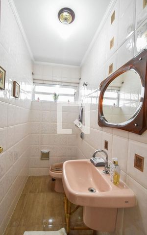 Casa à venda com 160m², 3 quartos e 1 vagaLavabo