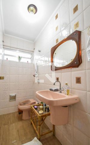 Casa à venda com 160m², 3 quartos e 1 vagaLavabo