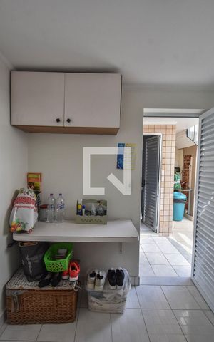Casa à venda com 160m², 3 quartos e 1 vagaQuarto de Serviços