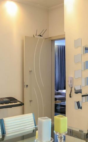 Apartamento à venda com 110m², 4 quartos e 2 vagas Apartamento à venda com 110m², 4 quartos e 2 vagasCopa
