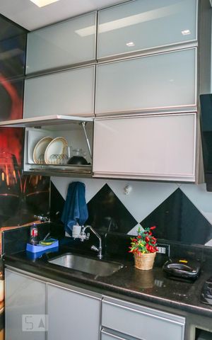 Apartamento à venda com 110m², 4 quartos e 2 vagas Apartamento à venda com 110m², 4 quartos e 2 vagasCozinha