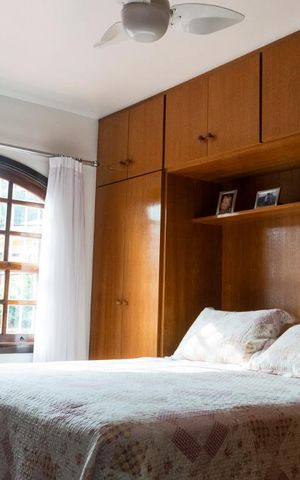 Casa à venda com 125m², 3 quartos e 2 vagasSuíte