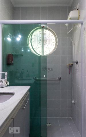 Casa à venda com 125m², 3 quartos e 2 vagasBanheiro da Suíte