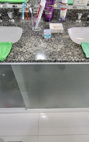Casa à venda com 900m², 5 quartos e 3 vagas Casa à venda com 900m², 5 quartos e 3 vagasBanheiro da Suíte 5