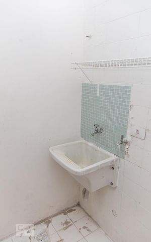 Casa à venda com 341m², 3 quartos e 4 vagas Casa à venda com 341m², 3 quartos e 4 vagasÁrea de Serviço