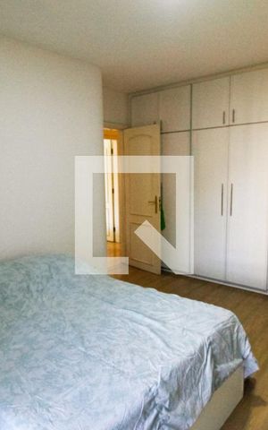 Apartamento à venda com 362m², 4 quartos e 4 vagas Apartamento à venda com 362m², 4 quartos e 4 vagasQuarto 2