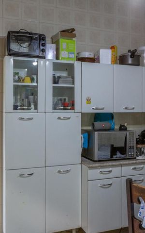 Casa à venda com 275m², 6 quartos e 4 vagas Casa à venda com 275m², 6 quartos e 4 vagasCasa 2 - Cozinha
