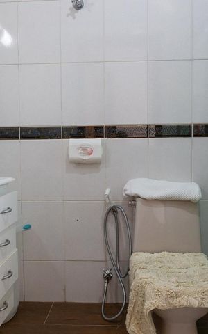 Casa à venda com 275m², 6 quartos e 4 vagas Casa à venda com 275m², 6 quartos e 4 vagasBanheiro da Suíte 1