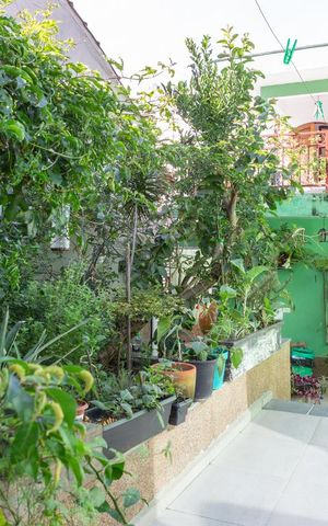Casa à venda com 275m², 6 quartos e 4 vagas Casa à venda com 275m², 6 quartos e 4 vagasQuintal