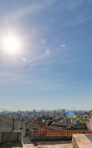 Casa à venda com 90m², 2 quartos e 1 vagaVista