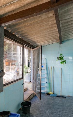 Casa à venda com 90m², 2 quartos e 1 vagaÁrea de Serviço