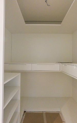 Apartamento à venda com 65m², 2 quartos e 1 vaga Apartamento à venda com 65m², 2 quartos e 1 vagaCloset