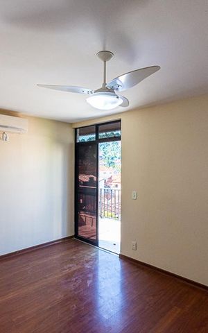Apartamento à venda com 130m², 3 quartos e 2 vagas Apartamento à venda com 130m², 3 quartos e 2 vagasSuite