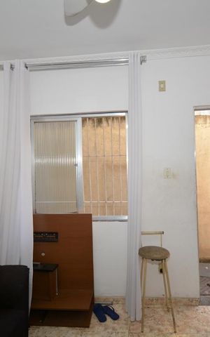Casa à venda com 56m², 2 quartos e sem vagaSala