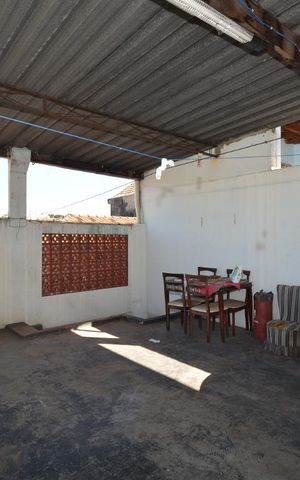 Casa à venda com 56m², 2 quartos e sem vagaÁrea de Serviço - Terraço