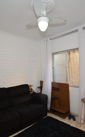 Casa à venda com 56m², 2 quartos e sem vagaSala