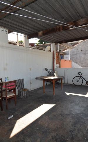 Casa à venda com 56m², 2 quartos e sem vagaÁrea de Serviço - Terraço