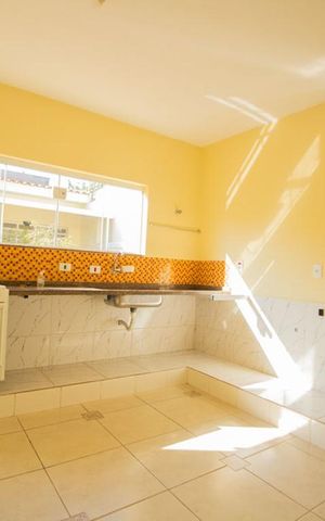 Casa à venda com 150m², 2 quartos e 2 vagas Casa à venda com 150m², 2 quartos e 2 vagascozinha