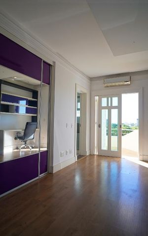 Casa à venda com 500m², 5 quartos e 5 vagasSuite 2