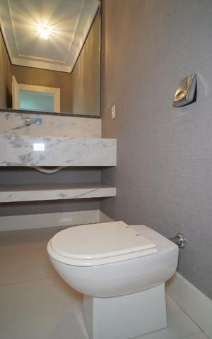 Casa à venda com 500m², 5 quartos e 5 vagasSuite 5