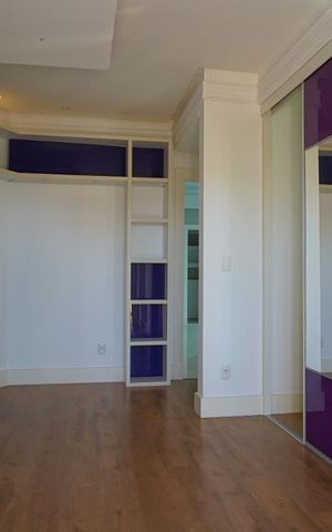 Casa à venda com 500m², 5 quartos e 5 vagasSuite 2