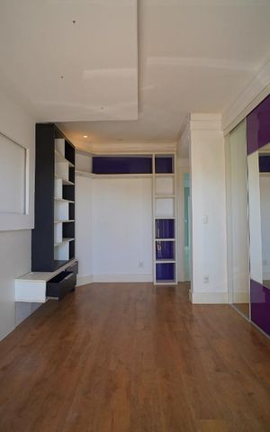 Casa à venda com 500m², 5 quartos e 5 vagasSuite 2